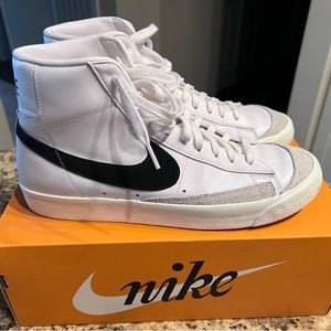 Nike Mid Blazer 77